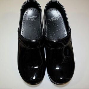 Dansko Professional Black Patent Leather Clogs | Size 37 (US 6.5–7)
